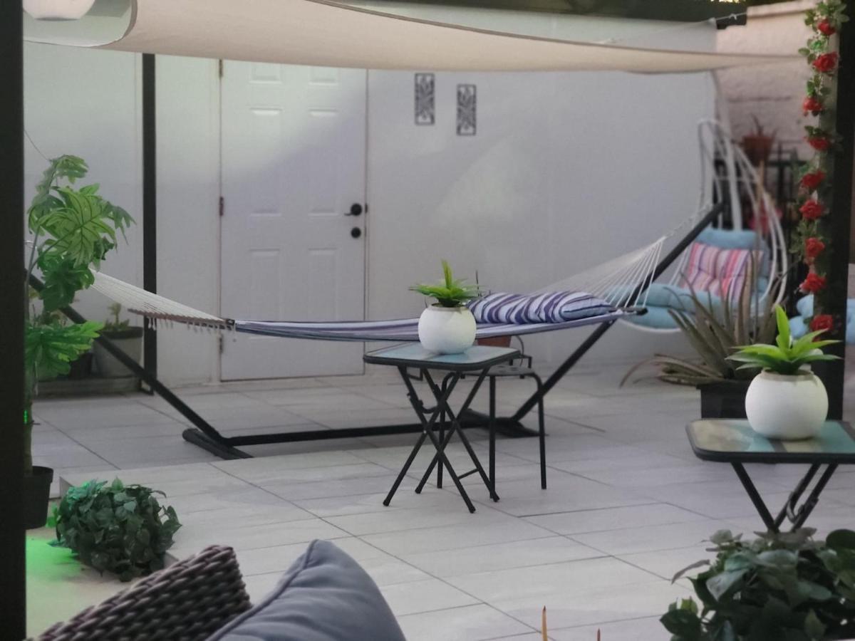 Tiny Place W Private Hot Jacuzzi 7 Min To Miami International Airport Exterior photo