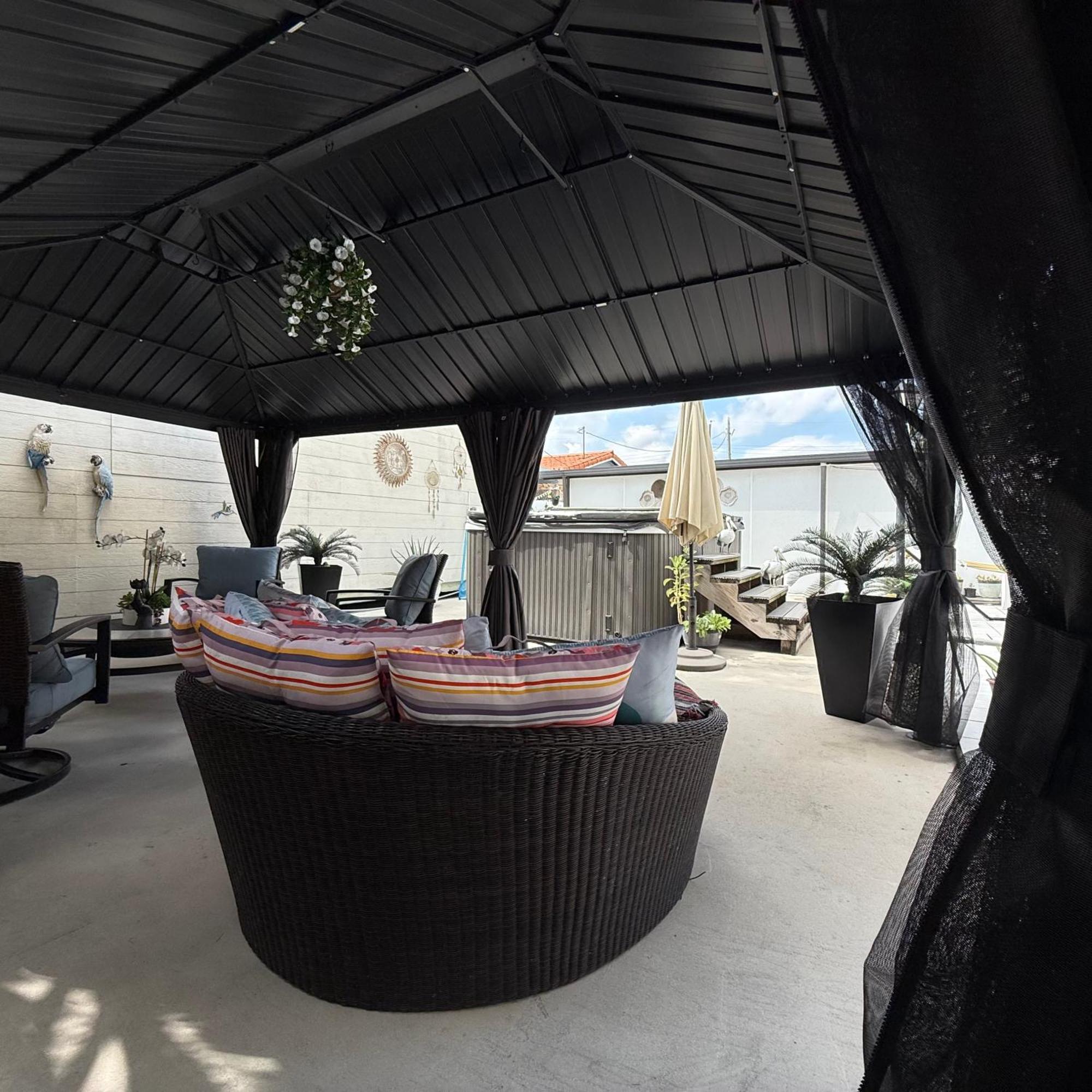 Tiny Place W Private Hot Jacuzzi 7 Min To Miami International Airport Exterior photo